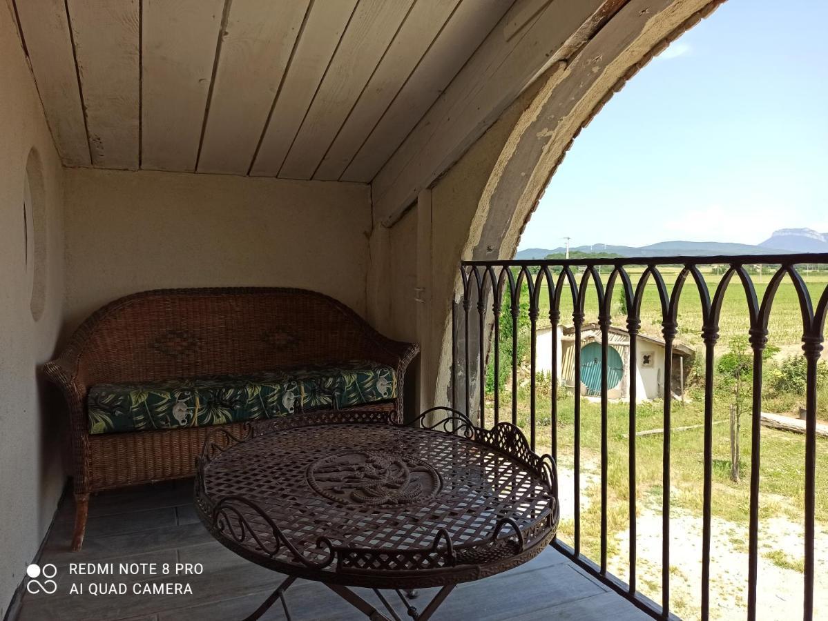 Bed and Breakfast La Boheme Charols Екстер'єр фото